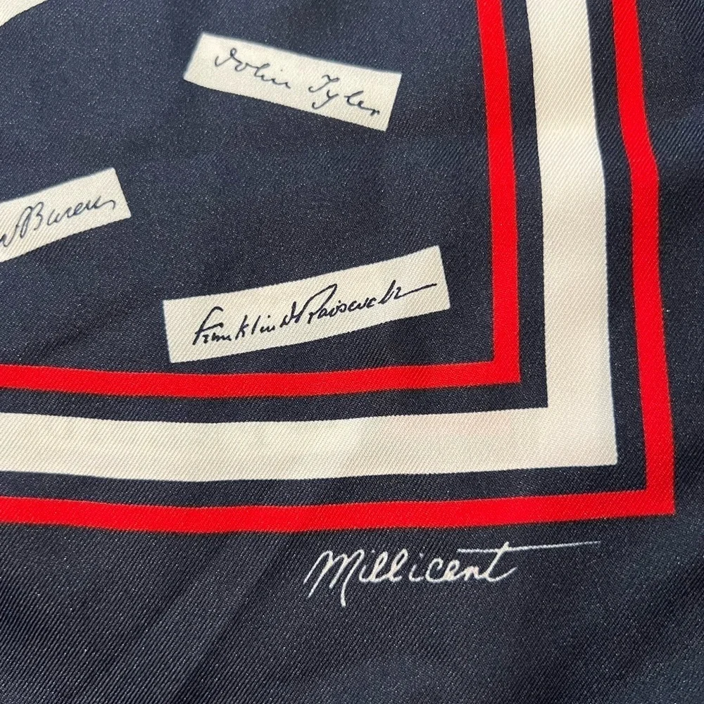 T&M Designers 90s Vintage Millicent The Presidents Signature Decorative Scarf OS